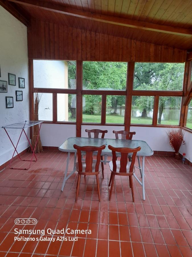 Kojan Appartement Jílovice Buitenkant foto