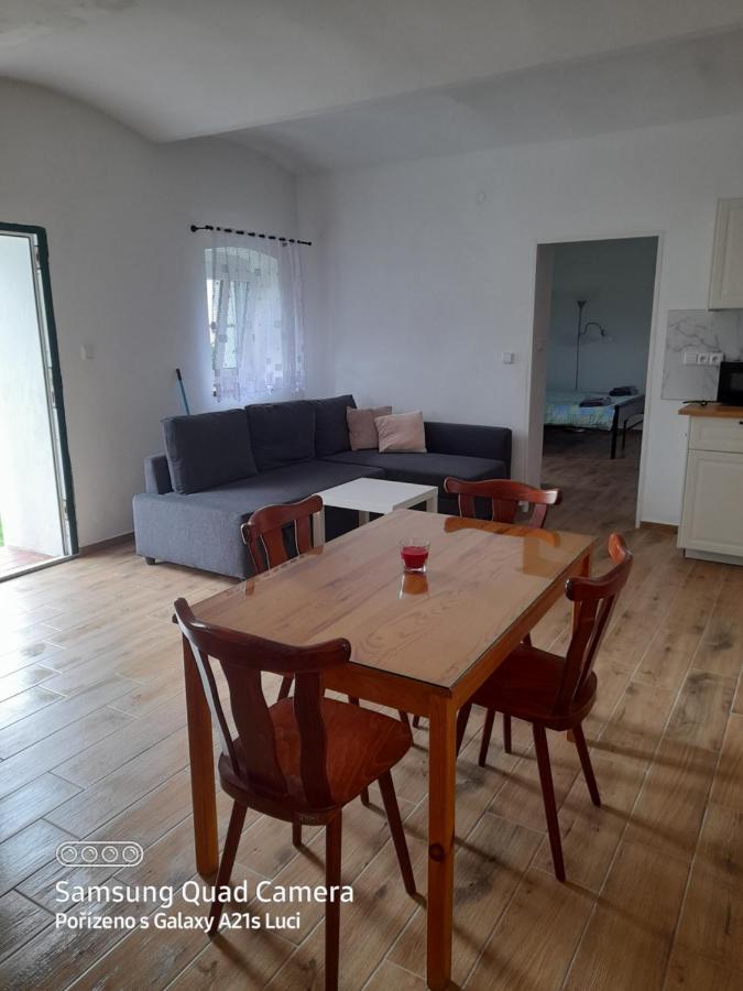 Kojan Appartement Jílovice Buitenkant foto